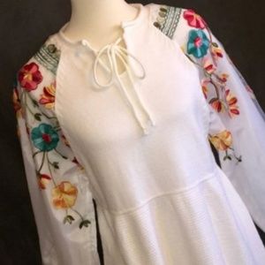 Simply Couture Sweater Dress Sz S Embroidered Boho
